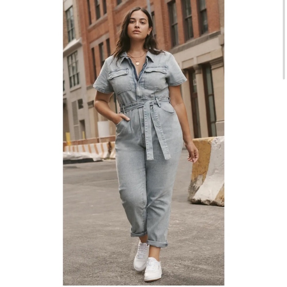 Good American Denim belted jumpsuit short sleeves zip front acid wash size 6/3XL